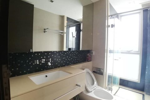 Condo in Bangkok, Thailand, 2 bedrooms  № 143886 - photo 7