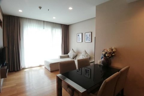Condo in Bangkok, Thailand, 2 bedrooms  № 143886 - photo 2