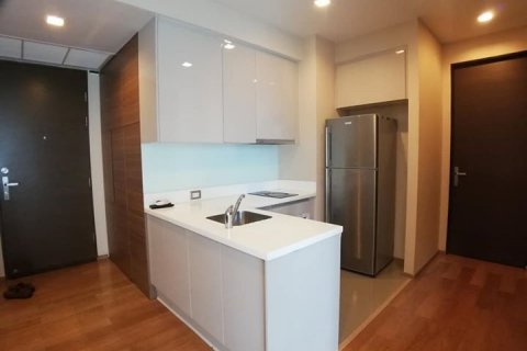 Condo in Bangkok, Thailand, 2 bedrooms  № 143886 - photo 4