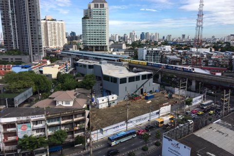 Condo à Phra Khanong, Bangkok, Thaïlande, 1 chambre  № 143888 - photo 6