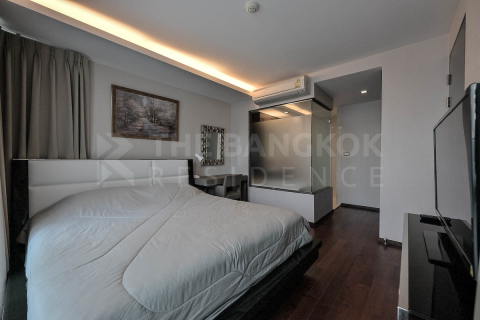 Condo in Bangkok, Thailand, 2 bedrooms  № 184475