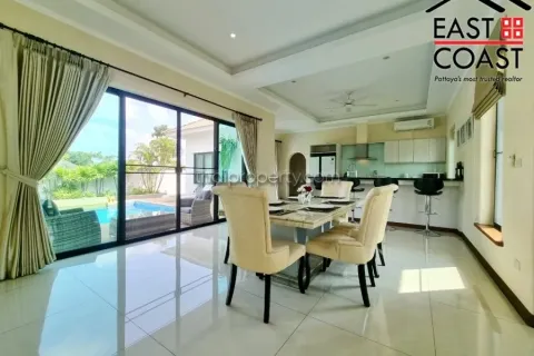 Casa de 4 dormitorios en Pattaya, Tailandia № 212315 - foto 6