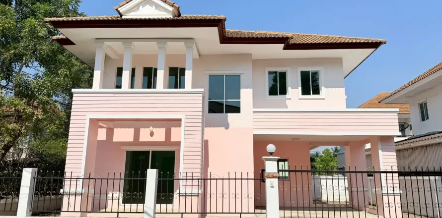 House in Bang Yai, Thailand 3 bedrooms № 155103