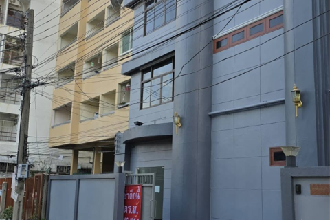 Shophouse in Bangkok, Thailand 730 sq.m. № 189711 - photo 7
