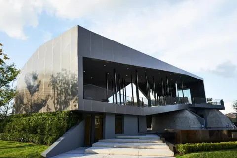 Villa in Phuket, Thailand 3 bedrooms № 135276 - photo 3