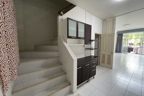 Townhouse in Thung Khru, Bangkok, Thailand 3 bedrooms № 158329 - photo 2