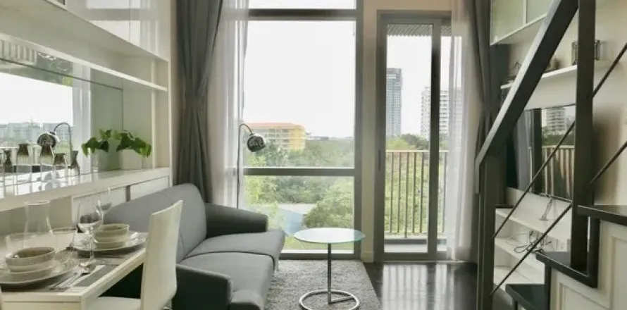 Studio in Khlong Toei, Bangkok, Thailand № 158331