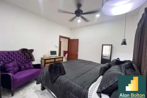 Casa de 3 dormitorios en Pattaya, Tailandia № 211483 - foto 4