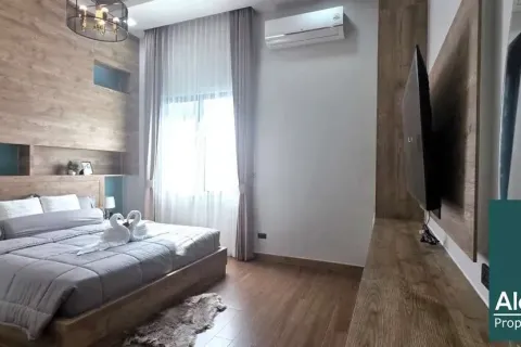 Casa de 6 dormitorios en Pattaya, Tailandia № 211477 - foto 13