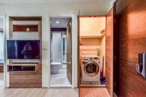 Condo in Bangkok, Thailand, 1 bedroom  № 149567 - photo 6