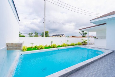 Villa in Hua Hin, Thailand 3 bedrooms № 149564 - photo 2