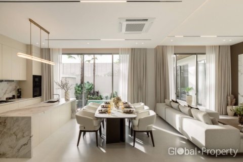 Дом в Паттайе, Таиланд с 4 спальнями  № 135216 - фото 9