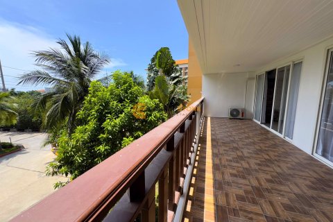 Studio in the Condo on Jomtien Beach, Pattaya, Thailand  № 135211 - photo 13