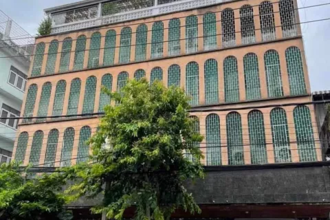 Шопхаус в Кхлонг Сане, Бангкок, Таиланд  № 142352