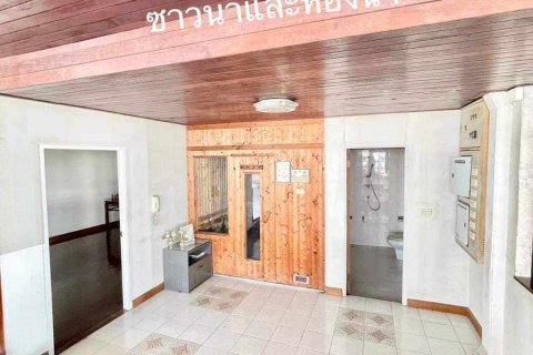 Шопхаус в Кхлонг Сане, Бангкок, Таиланд  № 142352 - фото 13