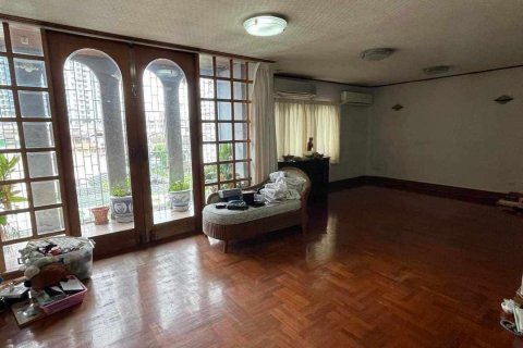 Шопхаус в Кхлонг Сане, Бангкок, Таиланд  № 142352 - фото 10