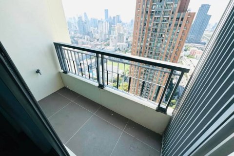 Condo in Bangkok, Thailand, 1 bedroom  № 146904 - photo 9