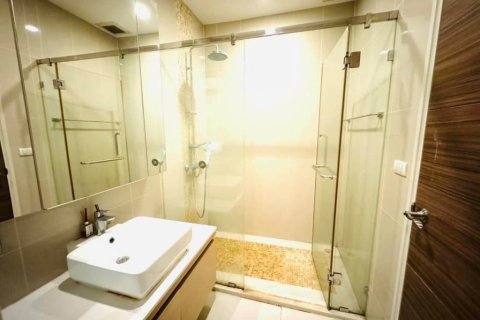 Condo in Bangkok, Thailand, 1 bedroom  № 146904 - photo 6