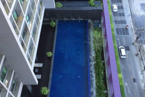 Condo in Khlong Toei, Bangkok, Thailand, 2 bedrooms  № 200525 - photo 8