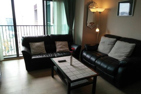 Condo in Khlong Toei, Bangkok, Thailand, 2 bedrooms  № 200525 - photo 22