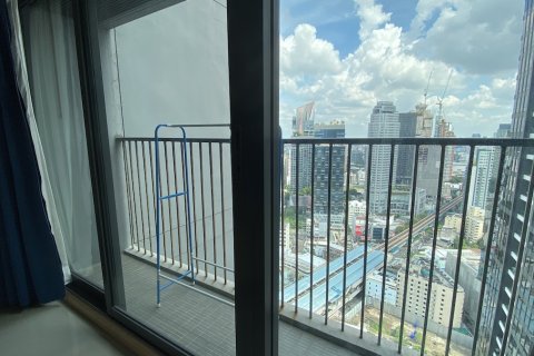 Condo in Khlong Toei, Bangkok, Thailand, 2 bedrooms  № 200525 - photo 28