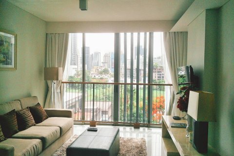 Condo à Watthana, Bangkok, Thaïlande, 2 chambres № 200522 - photo 9