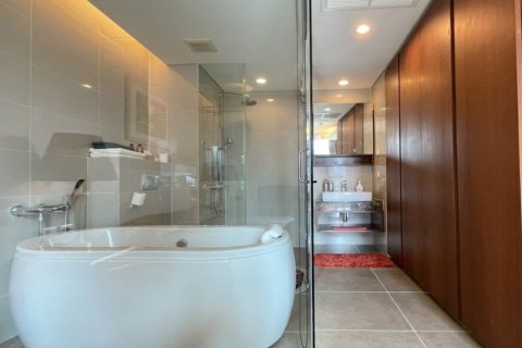 Condo à Watthana, Bangkok, Thaïlande, 2 chambres № 200522 - photo 19