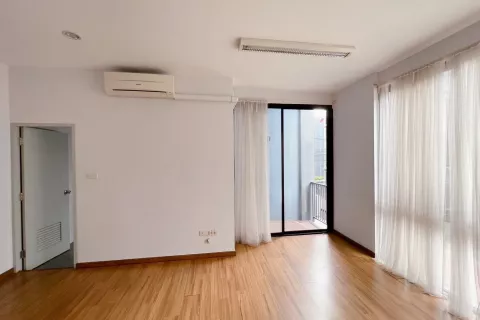 Townhouse in Pak Kret, Thailand 4 bedrooms № 135453 - photo 12