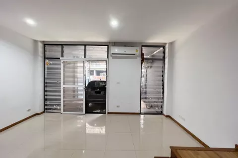 Townhouse in Pak Kret, Thailand 4 bedrooms № 135453 - photo 4