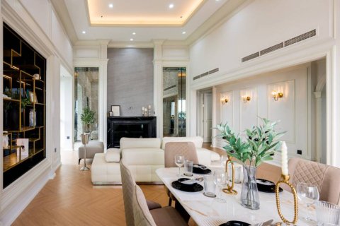 Condo in Bangkok, Thailand, 2 bedrooms  № 152452 - photo 8