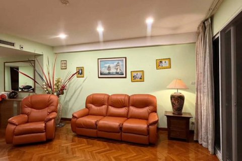 Condo in Hua Hin, Thailand, 2 bedrooms  № 152454 - photo 4