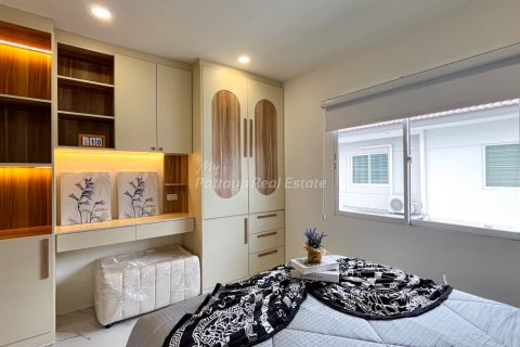 House in Bang Lamung, Thailand 3 bedrooms № 152448 - photo 13