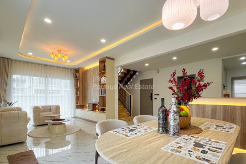 House in Bang Lamung, Thailand 3 bedrooms № 152448 - photo 5