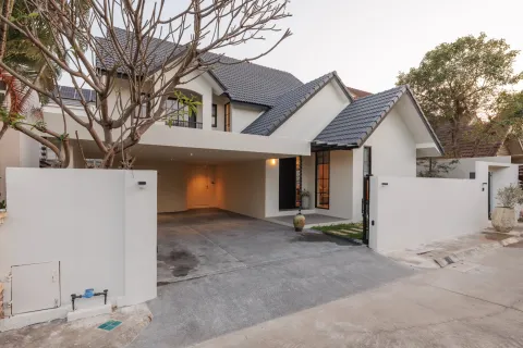 House in Chiang Mai, Thailand 5 bedrooms № 168894 - photo 4