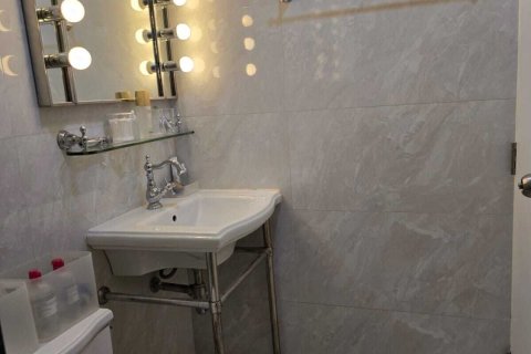 Studio dans le Condo à Ratchathewi, Bangkok, Thaïlande  № 168899 - photo 22