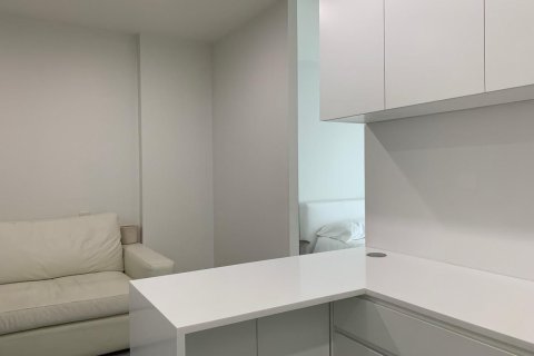 Studio dans le Condo à Ratchathewi, Bangkok, Thaïlande  № 168899 - photo 15