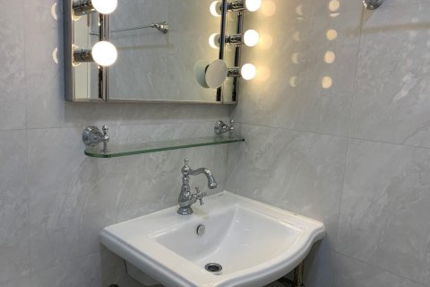 Studio dans le Condo à Ratchathewi, Bangkok, Thaïlande  № 168899 - photo 24