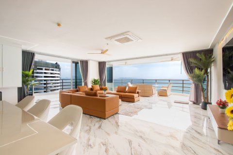 Apartment in Pattaya, Thailand 2 bedrooms № 168898 - photo 17