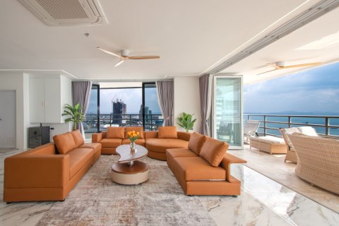 Apartment in Pattaya, Thailand 2 bedrooms № 168898 - photo 2