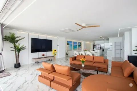 Apartment in Pattaya, Thailand 2 bedrooms № 168898 - photo 5