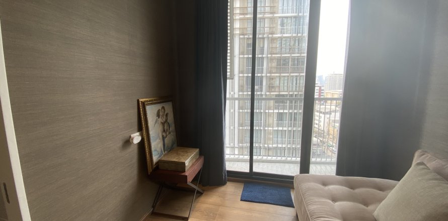 Condo in Khlong Toei, Bangkok, Thailand, 2 bedrooms № 168897