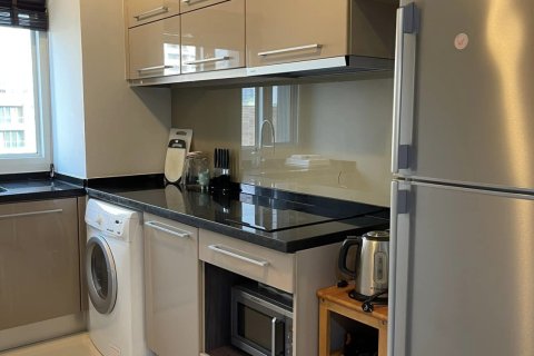 Студия в кондо в Ваттхане, Бангкок, Таиланд № 164443 - фото 4