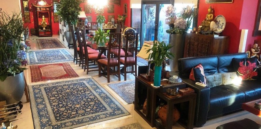 Кондоминиум с 3 спальнями в Ваттхане, Бангкок, Таиланд № 164444