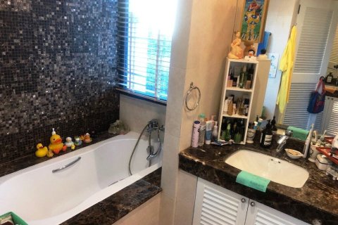 Кондоминиум с 3 спальнями в Ваттхане, Бангкок, Таиланд № 164444 - фото 6