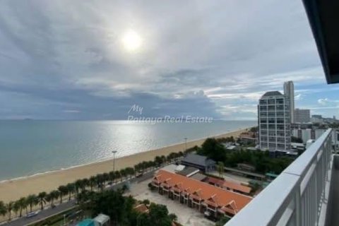 Condo in Pattaya, Thailand, 3 bedrooms № 154580 - photo 12
