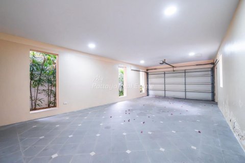 House on Jomtien Beach, Pattaya, Thailand 3 bedrooms № 154581 - photo 25