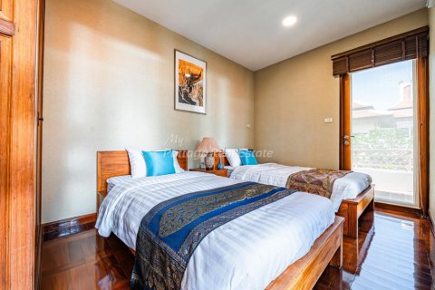 House on Jomtien Beach, Pattaya, Thailand 3 bedrooms № 154581 - photo 20