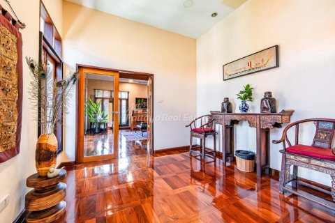 House on Jomtien Beach, Pattaya, Thailand 3 bedrooms № 154581 - photo 7