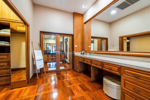 House on Jomtien Beach, Pattaya, Thailand 3 bedrooms № 154581 - photo 13