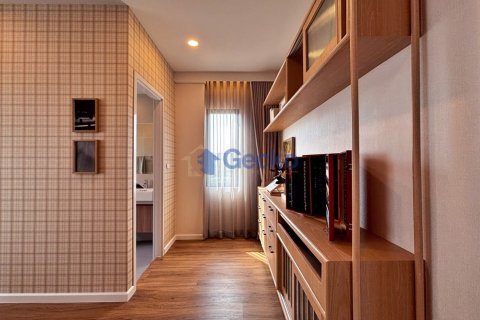 Maison à Pattaya, Thaïlande 4 chambres № 196106 - photo 24